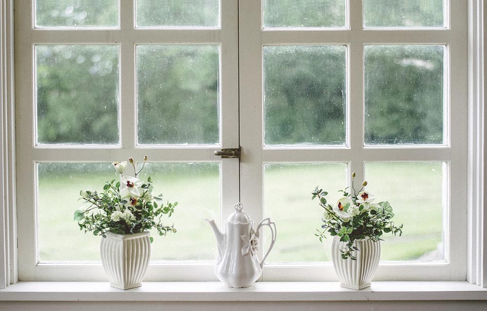 Fenster in weiß neutral