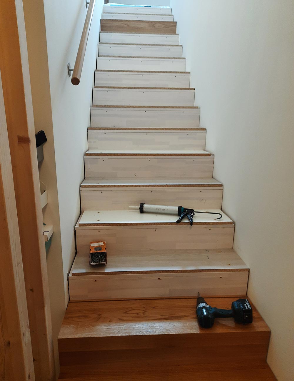 Treppe während der Aufarbeitung